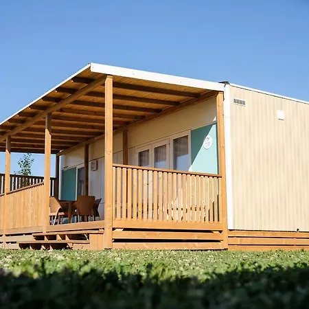Terme Village - Mobile Homes キャンプ場