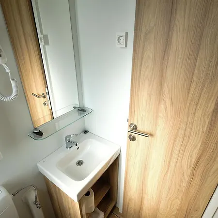 Terme Village - Mobile Homes キャンプ場 チャテジ・オプ・サヴィ